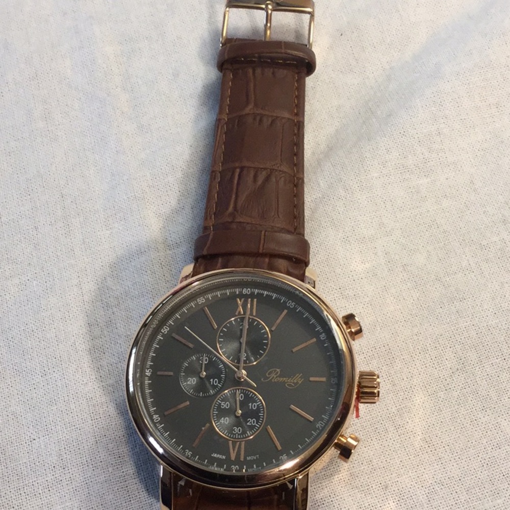 ROMILLY MENS WATCH 9999A LEATHER BAND Gold Case .